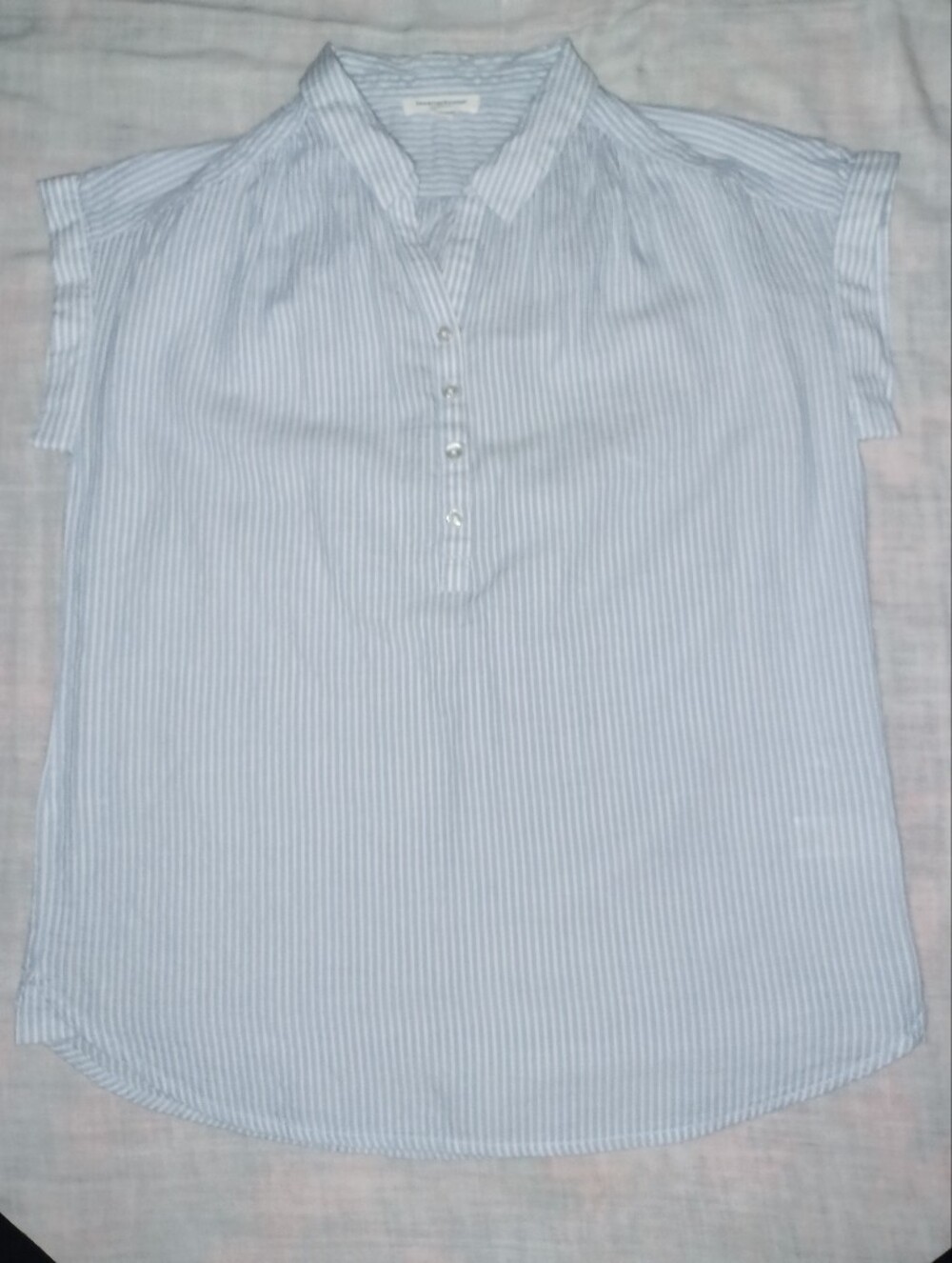 beachlunchlounge Light Blue and White Striped Button-Up Shirt S Unworn